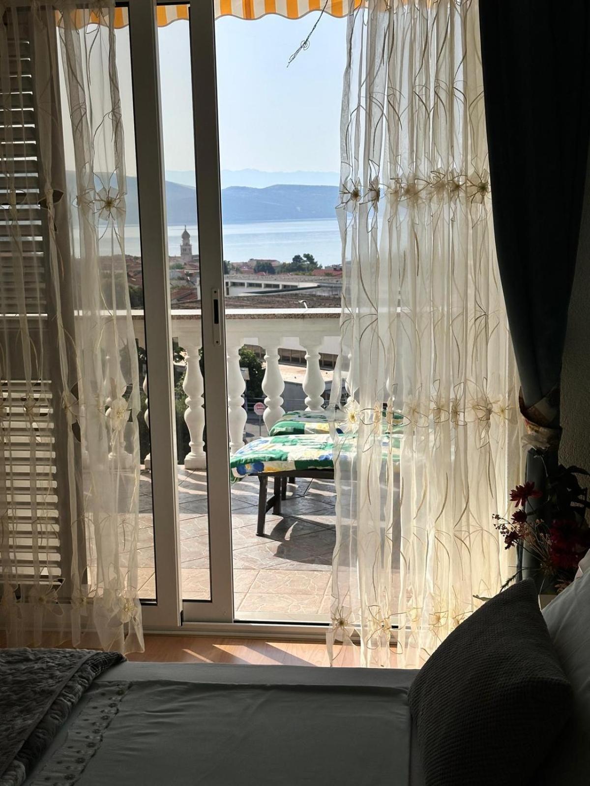 Apartmani Djurda Krk Town Eksteriør billede